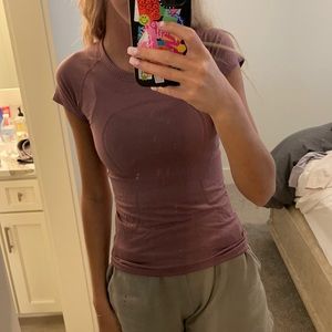 Lululemon swiftly shirt
